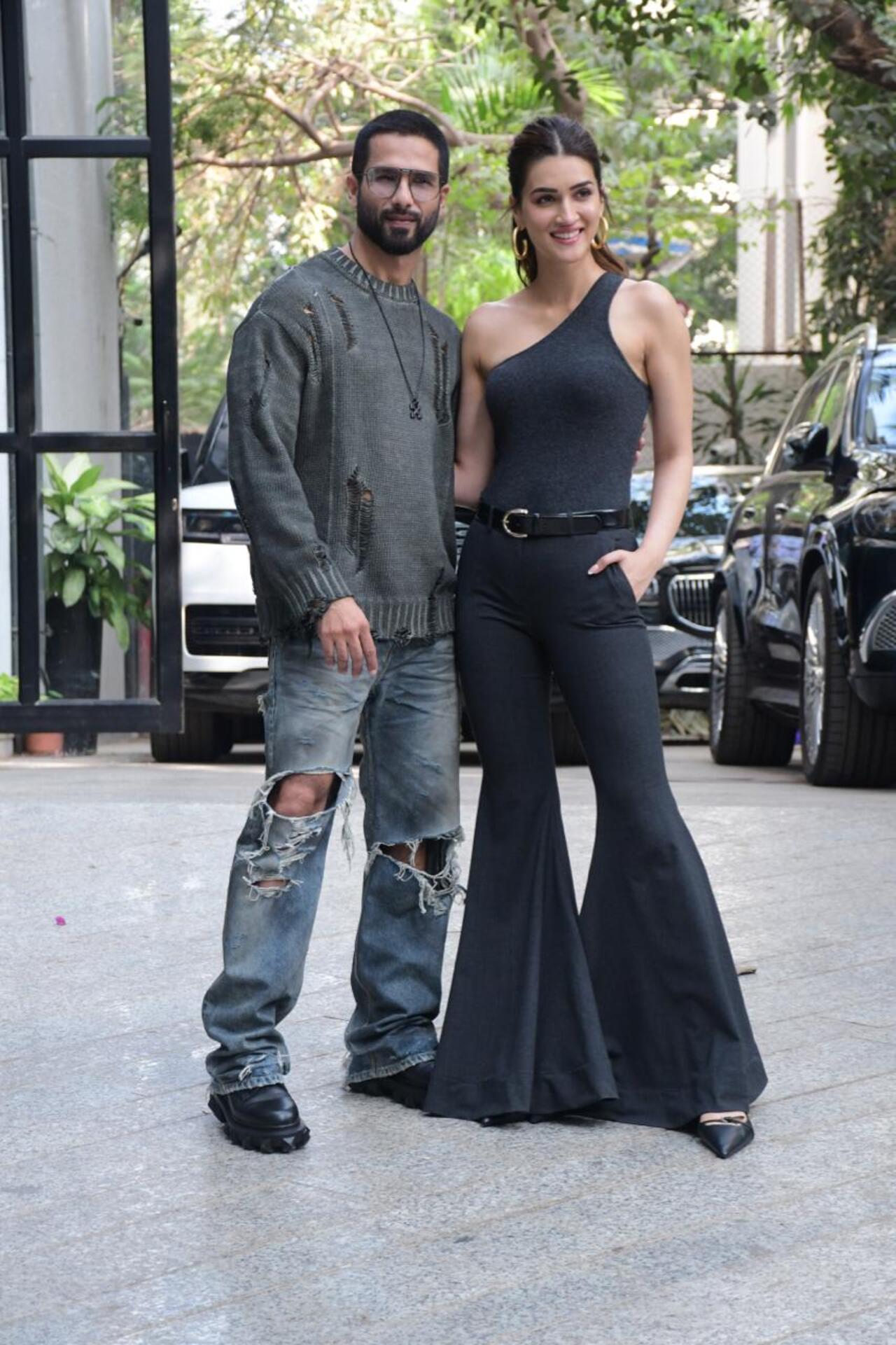 Ahead of the release of their film 'Teri Baaton Mein Aisa Uljha Jiya,' Shahid Kapoor and Kriti Sanon were spotted in the city wearing relaxed black ensembles, as they exuded the ideal balance of sexiness and sophistication